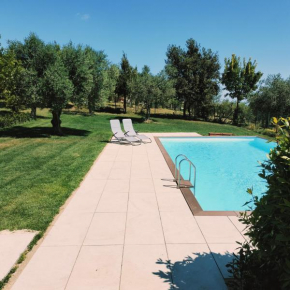 Angelucci Agriturismo con Camere e Agri Camping